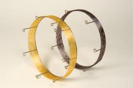 A close-up of wire

Description automatically generated